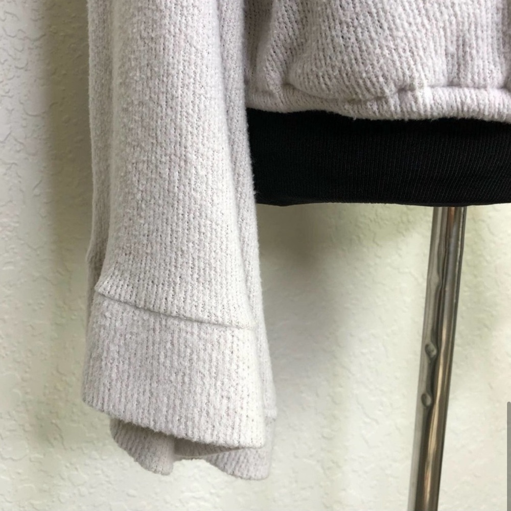 Lazy Sundays Light Gray Soft Knit Wrap Front Draw… - image 6